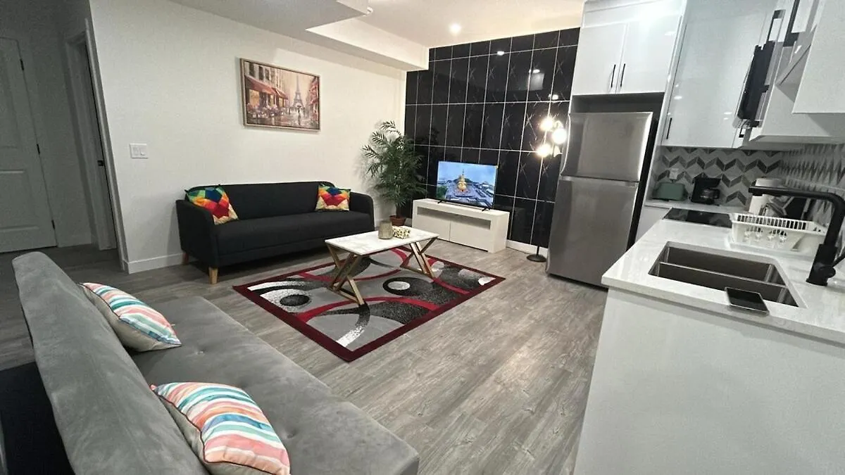 Haven Lodge, 2Br Brand New Basement Suite カルガリー